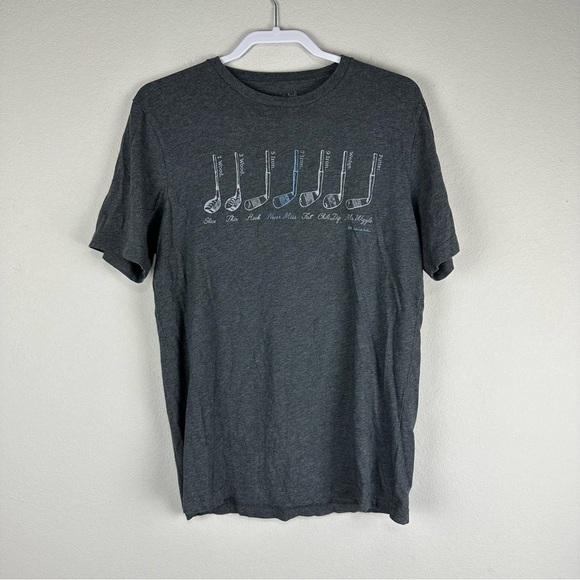 Travis Mathew Gray Golf Club Golfing Short Sleeve Pima Cotton Tee Shirt Medium - Picture 1 of 5